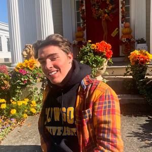 Meet your Posher, Tyler